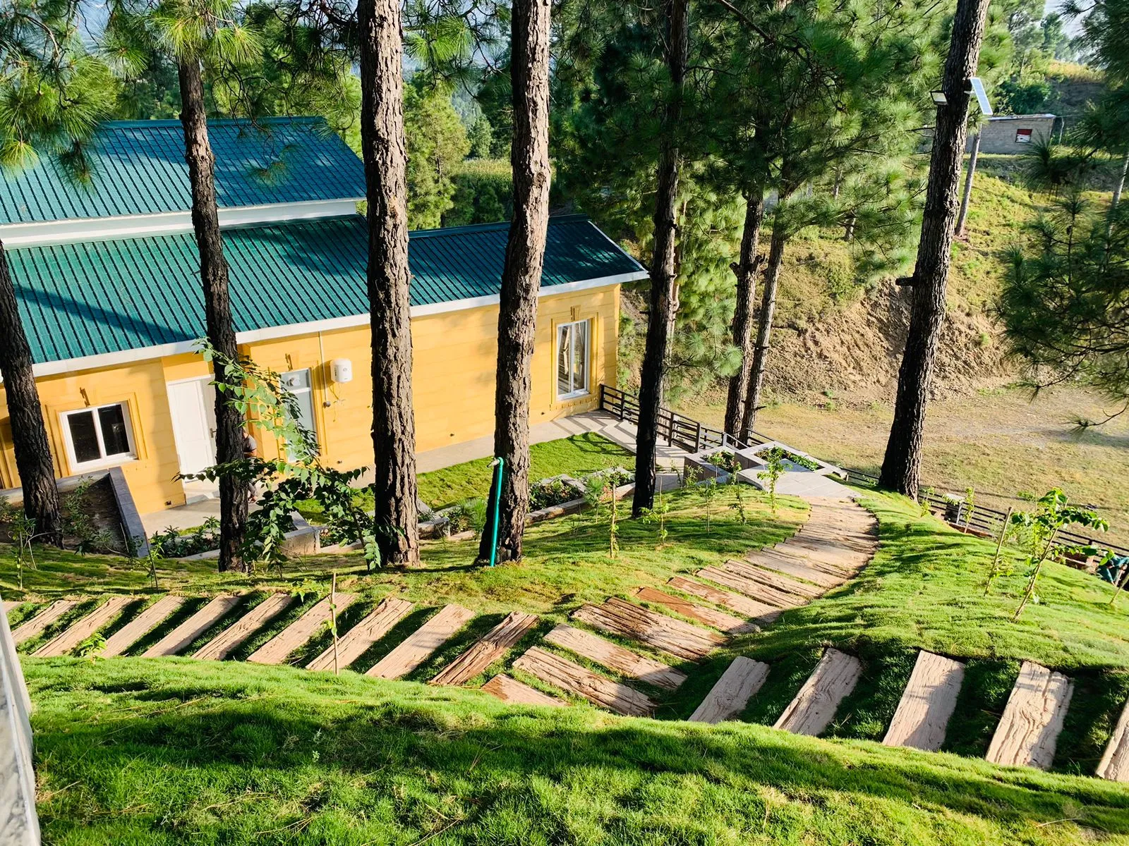 Executive lodges